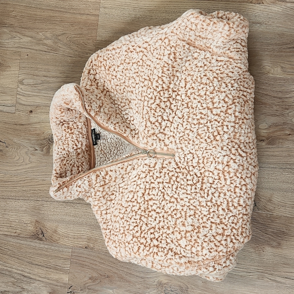 Express Cozy Oversized Pullover - Picture 9 of 9